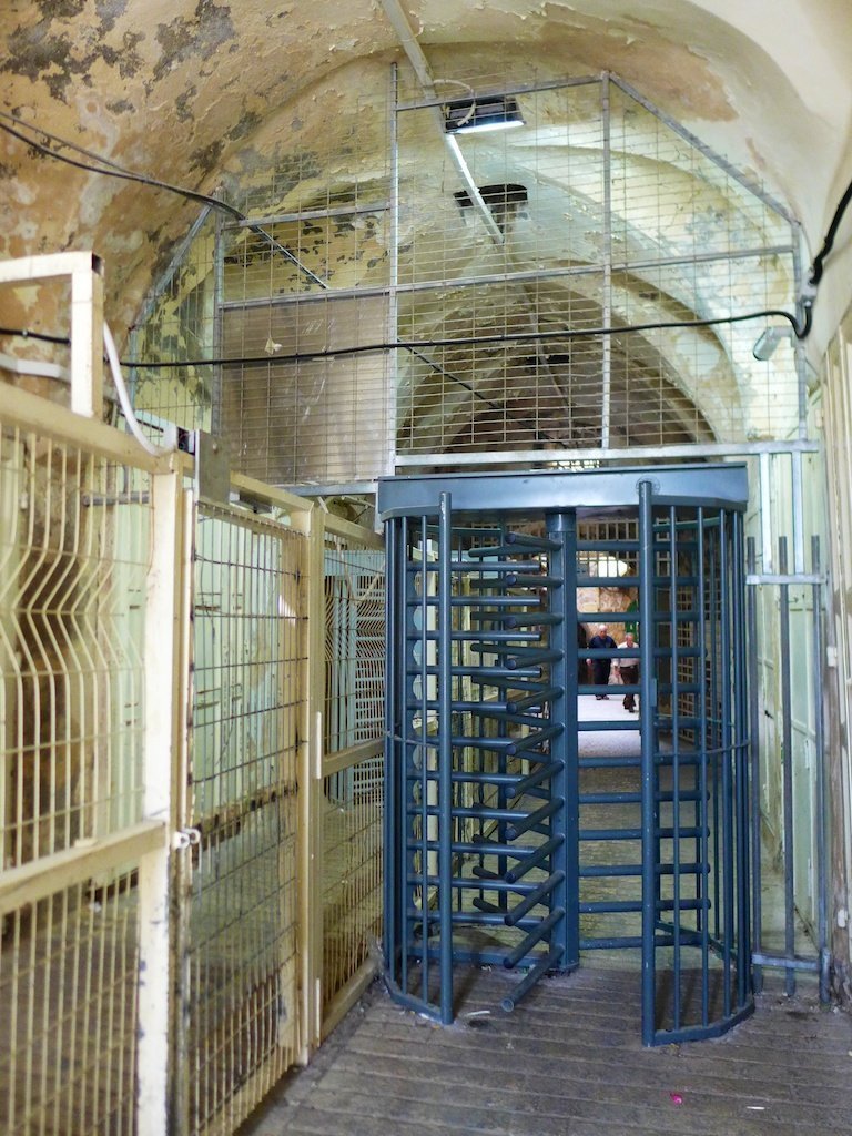 Hebron checkpoint